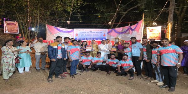 रत्नागिरी : रोटरी क्लब प्रायोजित ढोलवादन स्पर्धेत नाचणे येथील पथक प्रथम