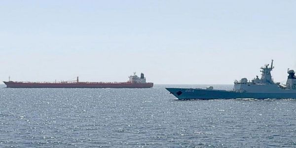 जहाजांच्या सुरक्षेसाठी भारतीय नौदलाची फारसच्या आखातात युद्धनौका तैनात
