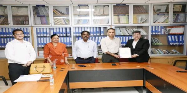 दिनदयाल केंद्रात नवीन अभ्यासक्रम सुरु होणार  - रुस्तमजी अकडॅमी समवेत सामंजस्य करार