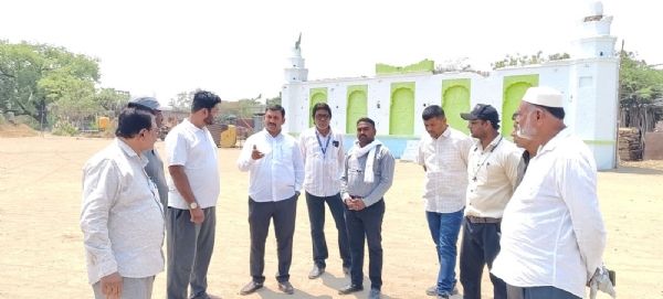 रमजान ईदच्या पार्श्वभूमीवर महापौर सय्यद इकबाल यांची ईदगाह मैदानाची पाहणी