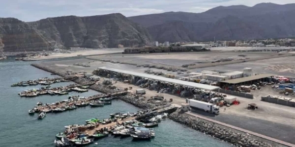 अमेरिकेकडून होर्मुझजवळ ५,००० पौंडांचा बॉम्ब हल्ला