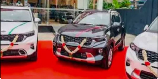 गुढीपाडव्यानिमित्त १२ हजार वाहन नोंदणी; पुणेकरांनी साधला मुहूर्त