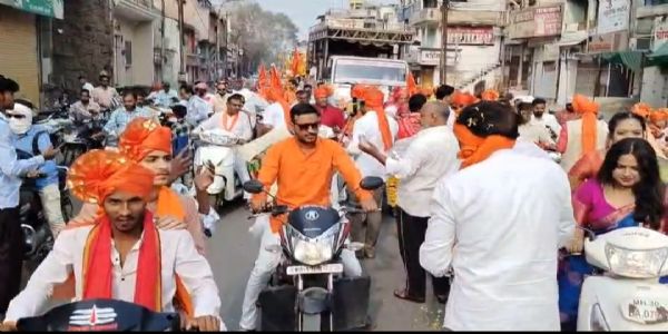 गुढी पाडव्याच्या निमित्ताने अकोल्यात पारंपारिक रॅली