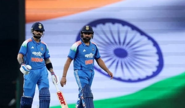 रोहित शर्मा आणि विराट कोहली रोहित शर्मा आणि विराट कोहली