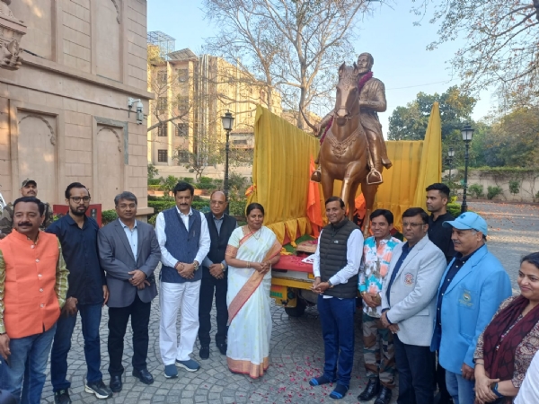 छत्रपती शिवाजी महाराज अश्वारूढ पुतळा छत्रपती शिवाजी महाराज अश्वारूढ पुतळा