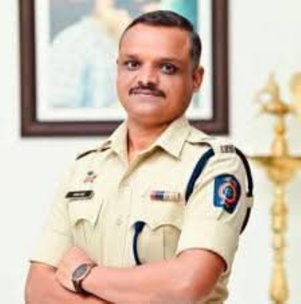 पोलीस कारवाई