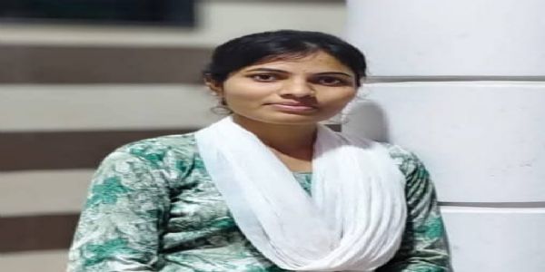 पल्लवी जाधव बनली गावाकीव पहिली महिला पोलीस !