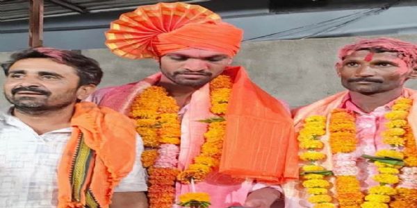 ऊसतोड कामगाराच्या मुलाची भरारी; माधव शेवाळे पोलीस दलात