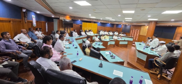 राष्ट्रवादी काँग्रेस  प्रमुखांची बैठक