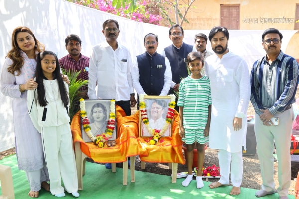 धिरज देशमुख