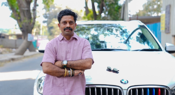 स्वप्नांना पडद्यावर साकार करणारी डॉ. रसिक कदम यांची भव्य निर्मिती