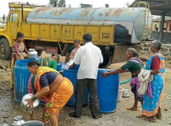 पाणीटंचाईची तीव्रता वाढली, ग्रामीण भागांत टॅंकर सुरू तापमान वाढले, आठ गावांमध्ये विहिरीचे अधिग्रहण