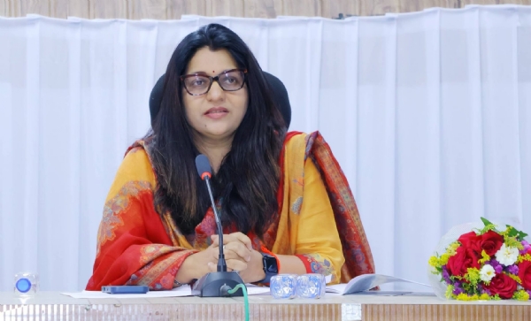 जिल्हाधिकारी वर्षा ठाकूर घुगे