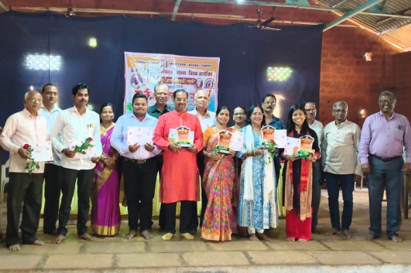 त्रिंबक येथील वक्तृत्व स्पर्धेतील विजेते