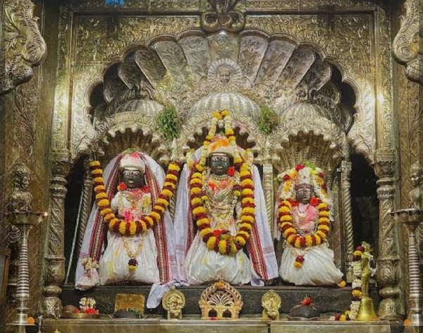 Nashik was rocked by sky Nashik was rocked by sky