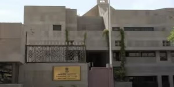 युएईमध्ये अडकलेल्या भारतीयांसाठी भारताने जारी केल्या सूचना