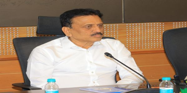 युद्धात अडकलेल्यांना दोन ते तीन दिवसात महाराष्ट्रात परत आणू : महाजन