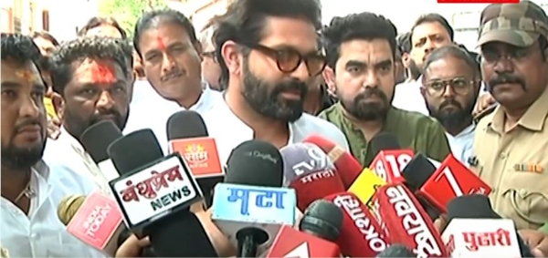 AMit Thakare AMit Thakare