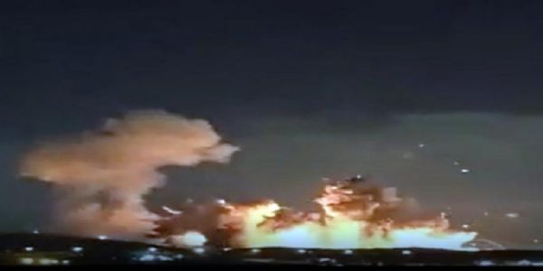 अमेरिका- इस्रायलचा इराणच्या इस्फहान शहरावर बंकर बस्टर बॉम्बने हल्ला