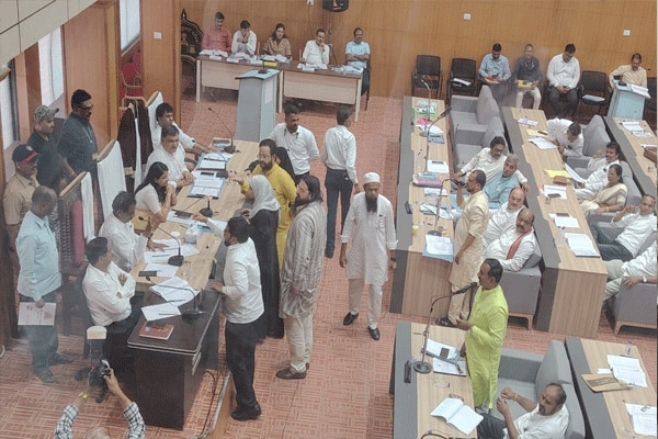 मनपाचा अर्थसंकल्प ८७६.२६ कोटीचा