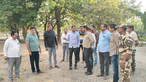 राजगोपालचारी उद्यानाची तातडीने दुरुस्ती करा – महापौर सय्यद इकबाल यांच्या सूचना