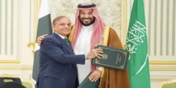 सौदी अरेबियाला मदत करण्यासाठी पाकिस्तान युद्धात उडी घेणार ?