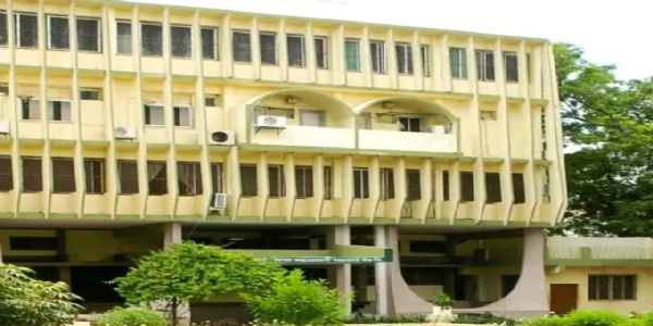 परभणी जिल्हा मध्यवर्ती बँकेस शासकीय बँकींग व्यवहारांची परवानगी