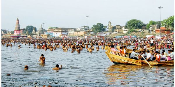 पंढरपूर तीर्थक्षेत्र बचाव समितीच्या वतीने कडकडीत बंद