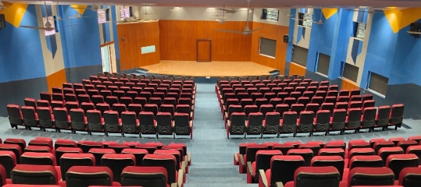 रत्नागिरीचे मिनी थिएटर