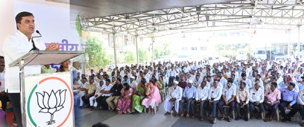 गोकुळ दूध संघ ठरावधारकांची बैठक