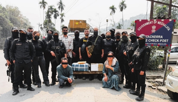 मेघालयमध्ये हेरॉईन तस्करांसह पोलिस अधिकारी