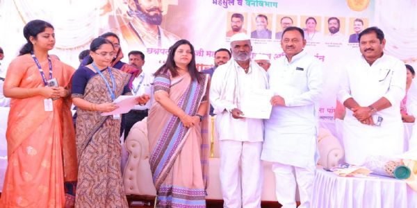 समाधान शिबिरातून शेतकरी, सर्वसामान्य नागरिकांना गतिमान प्रशासकीय सेवा उपलब्ध - सहकार मंत्री बाबासाहेब पाटील