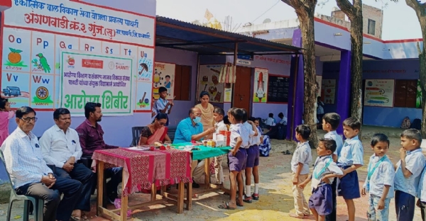 संकल्प मानव विकास संस्थेचे पाथरी तालुक्यात १२ गावांत आरोग्य शिबिर; १,६६८ मुलांची तपासणी