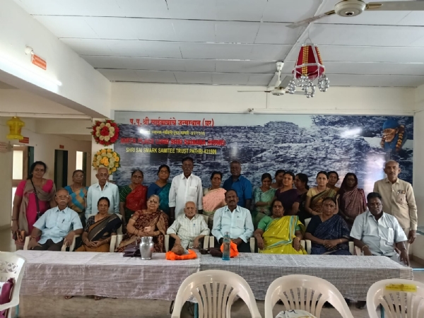 पांडेचेरी येथील साईभक्तांचे पाथरीत आगमन; साईबाबा जन्मस्थान मंदिरात घेतले श्रद्धापूर्वक दर्शन