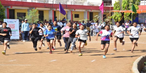 अकोला - युवती व महिला क्रीडापटूंनी घडविले स्त्री शक्तीचे दर्शन