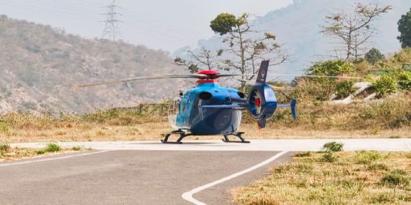 उत्तराखंड : राज्यपालांच्या हेलिकॉप्टरची आपत्कालीन लँडिंग