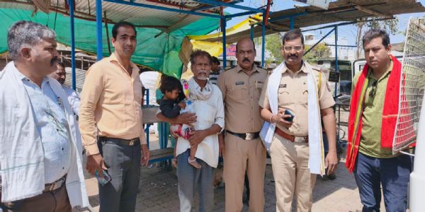 अकोला पोलिसांनी काही तासांत केली अपहृत बालिकेची सुटका