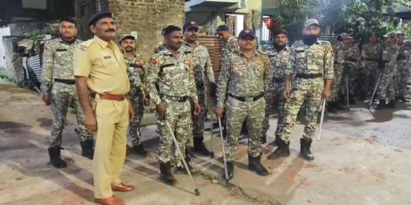 अकोल्यातील जुने शहर भागात प्रचंड दगडफेक!