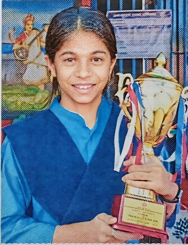 निधी सप्रे