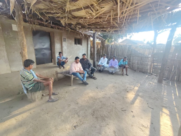 डाव्या पक्ष्याच्या नेत्याची भेट