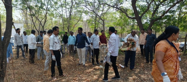 “स्वच्छतेतून आरोग्याचा संदेश” : पंचायत समिती पाथरीत स्वच्छता अभियान उत्साहात