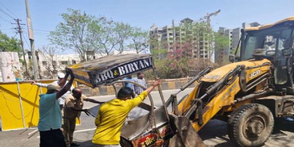 के.एस.बी.पी. पार्क परिसरातील अनाधिकृत अतिक्रमणावर कारवाई