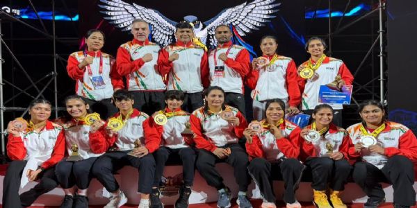 आशियाई बॉक्सिंग चॅम्पियनशिप : पाच सुवर्णपदाकंसह भारताची १६ पदकांची कमाई