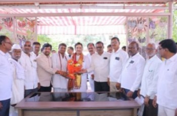 माजी मंत्री दिलीपराव देशमुख माजी मंत्री दिलीपराव देशमुख