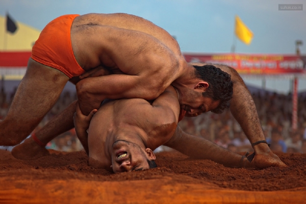 अचलपुरात रंगणार विदर्भ केसरी कुस्तीचा थरार ३०० पैलवान होणार सहभागी ः लाखोंच्या बक्षिसांची होणार लयलूट अचलपुरात रंगणार विदर्भ केसरी कुस्तीचा थरार ३०० पैलवान होणार सहभागी ः लाखोंच्या बक्षिसांची होणार लयलूट