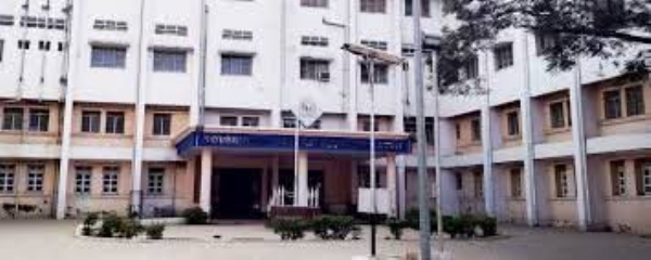 विलासराव देशमुख शासकीय वैद्यकीय रुग्णालयाचा बाह्यरुग्ण विभाग विलासराव देशमुख शासकीय वैद्यकीय रुग्णालयाचा बाह्यरुग्ण विभाग