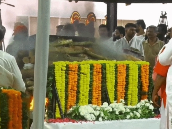 अग्नी अग्नी