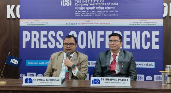 आयसीएसआयचे राष्ट्रीय अध्यक्ष सीएस पवन चांडक आणि स्वप्नील पाटोळे आयसीएसआयचे राष्ट्रीय अध्यक्ष सीएस पवन चांडक आणि स्वप्नील पाटोळे