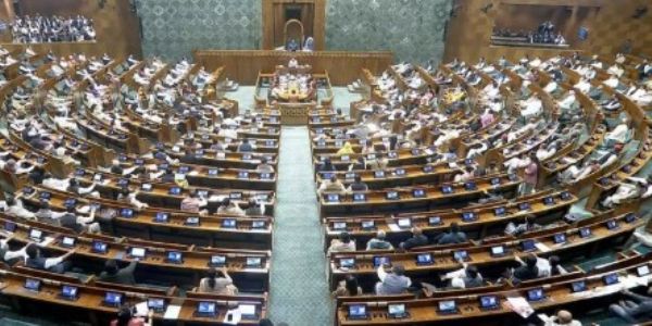 लोकसभेच्या जागा 543 वरून 850 करण्याचा केंद्र सरकारचा प्रस्ताव