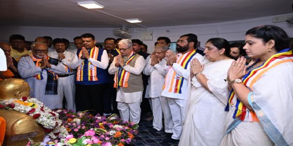 बाबासाहेब हे केवळ संविधानाचे शिल्पकार नसून माणुसकीचेही शिल्पकार - एकनाथ शिंदे